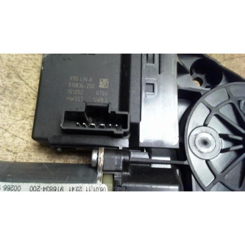 Moteur leve vitre avant droit RENAULT GRAND SCENIC 3 PHASE 1 d’occasion