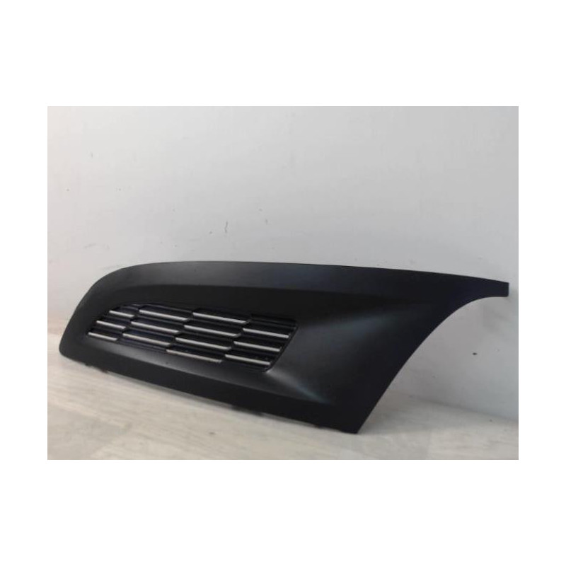 Enjoliveur anti brouillard VOLKSWAGEN POLO 5 PHASE 1 d’occasion