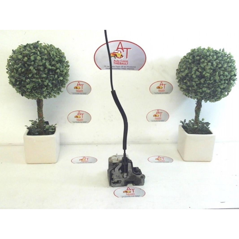 Serrure avant gauche RENAULT CLIO II PHASE 4 d’occasion