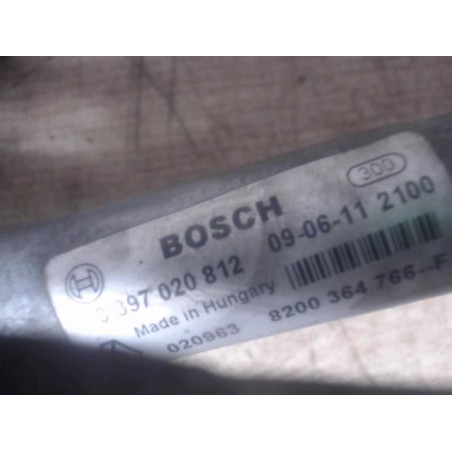 Moteur essuie glace avant RENAULT TWINGO 2 PHASE 1 d’occasion