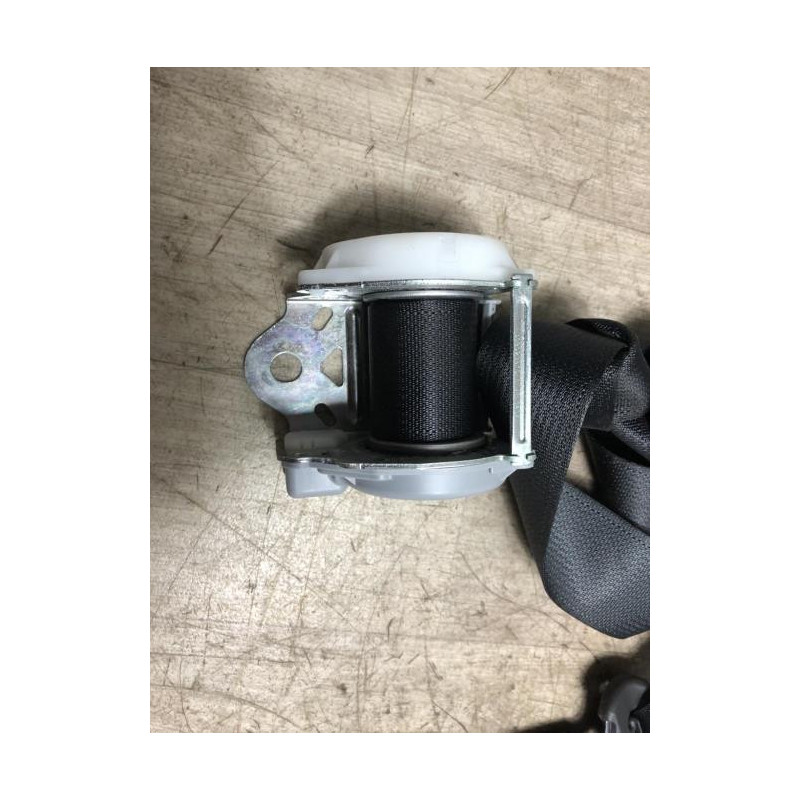 Ceinture arriere gauche PEUGEOT 108 d’occasion