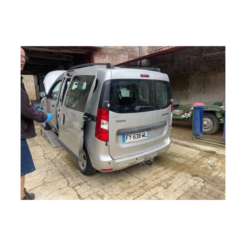 Crosse arriere gauche DACIA DOKKER 1.6 MPI - 85 d’occasion