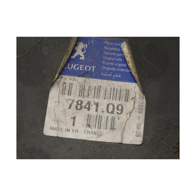 Aile avant droit PEUGEOT 407 PHASE 1 BREAK d’occasion