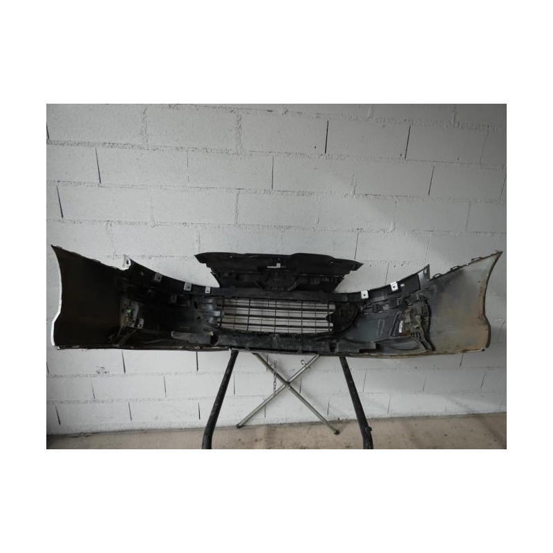 Pare choc avant PEUGEOT 407 PHASE 2 BREAK d’occasion