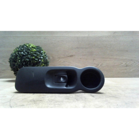 Interrupteur de leve vitre avant droit RENAULT GRAND MODUS PHASE 2 d’occasion