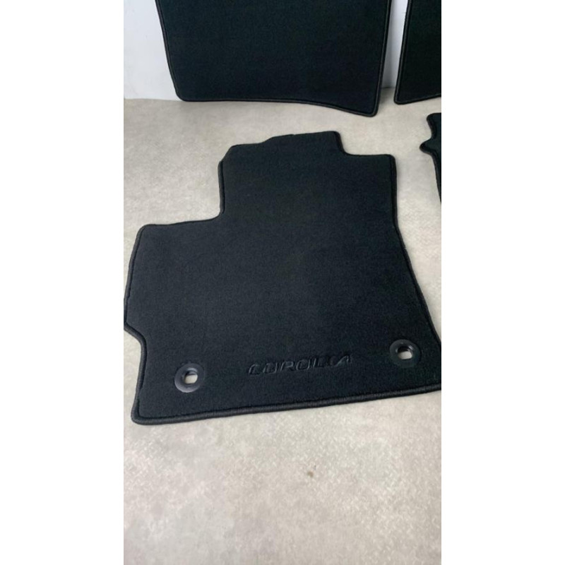 Tapis de sol TOYOTA  d’occasion