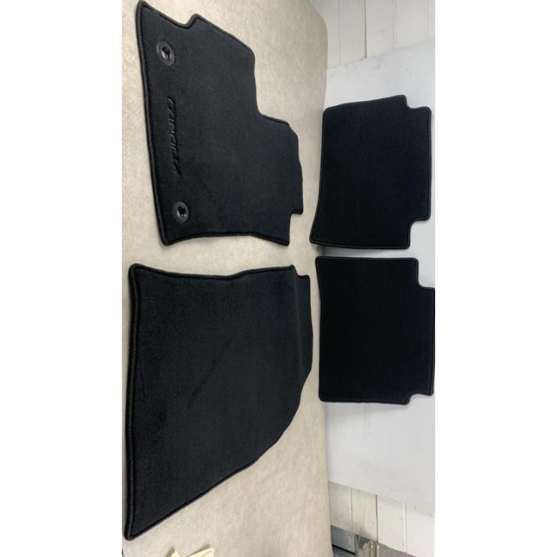 Tapis de sol TOYOTA  d’occasion