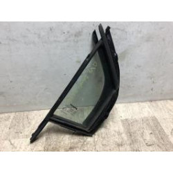 Custode avant droit (porte) TOYOTA YARIS 2 PHASE 2 d’occasion