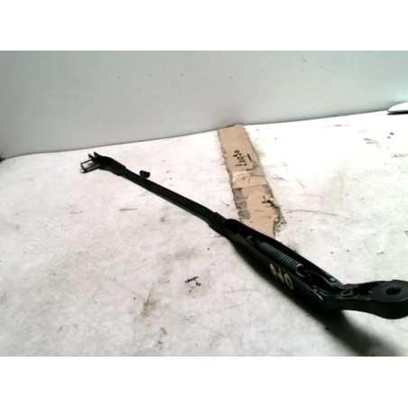 Bras essuie glace avant droit VOLKSWAGEN PASSAT 4 PHASE 2 d’occasion