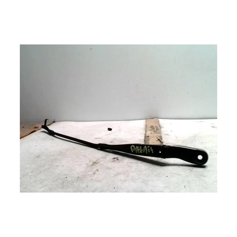 Bras essuie glace avant droit VOLKSWAGEN PASSAT 4 PHASE 2 d’occasion