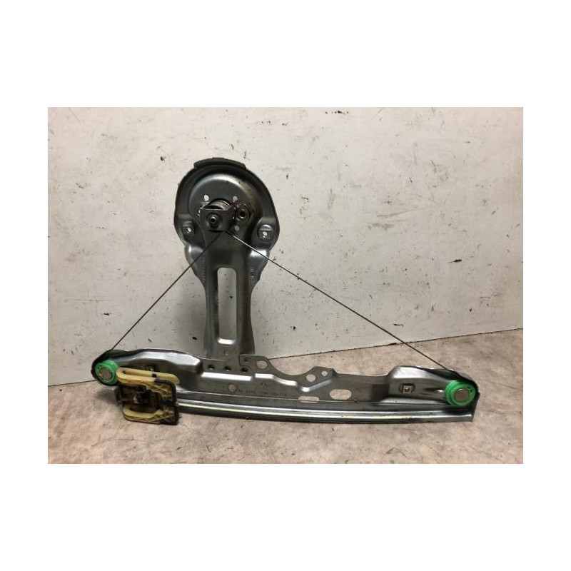 Leve vitre mecanique arriere gauche FORD FOCUS 3 PHASE 1 d’occasion