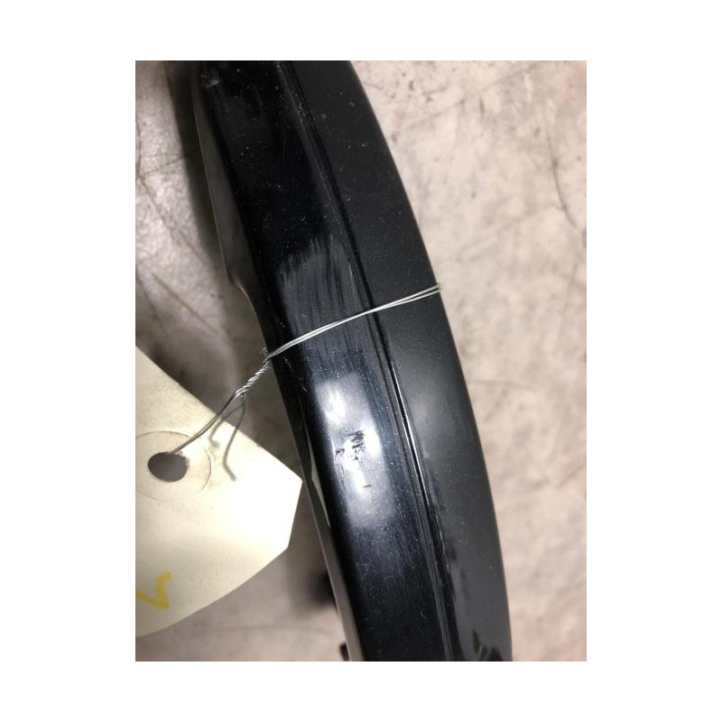Poignee porte avant gauche FORD FOCUS 3 PHASE 1 d’occasion