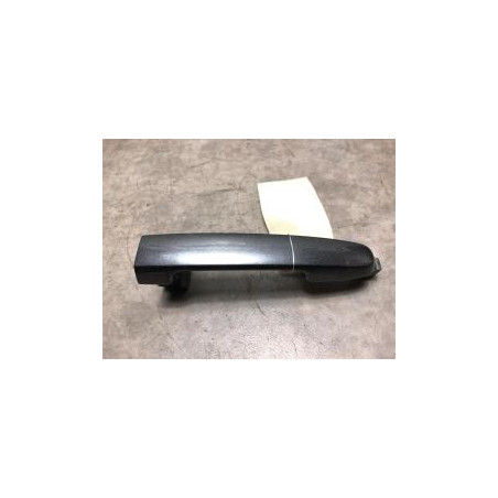Poignee porte avant gauche TOYOTA YARIS 2 PHASE 2 d’occasion