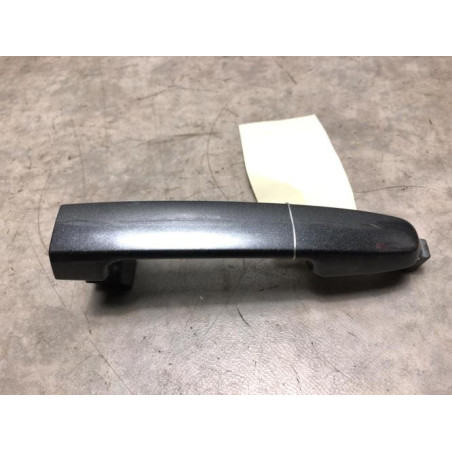 Poignee porte avant gauche TOYOTA YARIS 2 PHASE 2 d’occasion