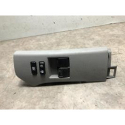 Interrupteur de leve vitre avant gauche TOYOTA YARIS 2 PHASE 2 d’occasion