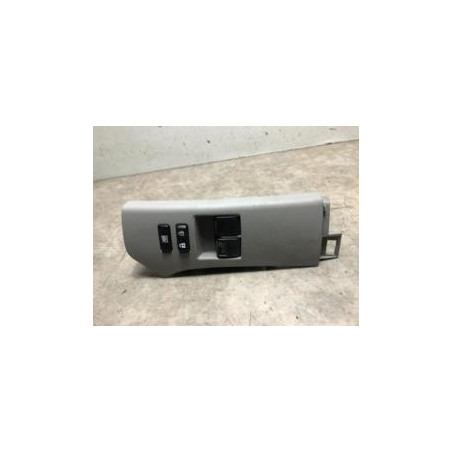 Interrupteur de leve vitre avant gauche TOYOTA YARIS 2 PHASE 2 d’occasion