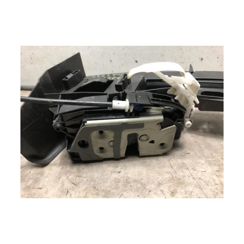 Serrure arriere droit FORD FOCUS 3 PHASE 1 d’occasion