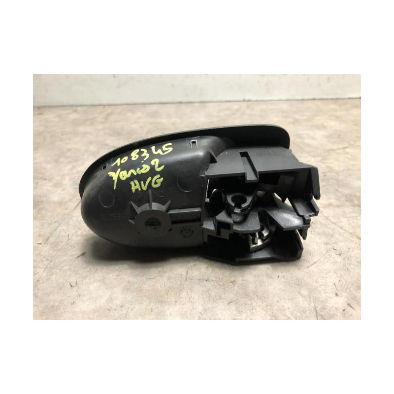 Poignee interieur avant gauche TOYOTA YARIS 2 PHASE 2 d’occasion