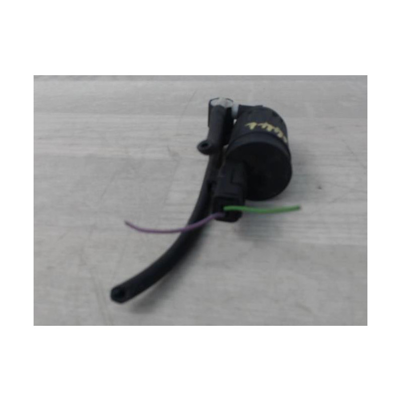 Pompe lave glace avant RENAULT TWINGO 1 PHASE 3 d’occasion
