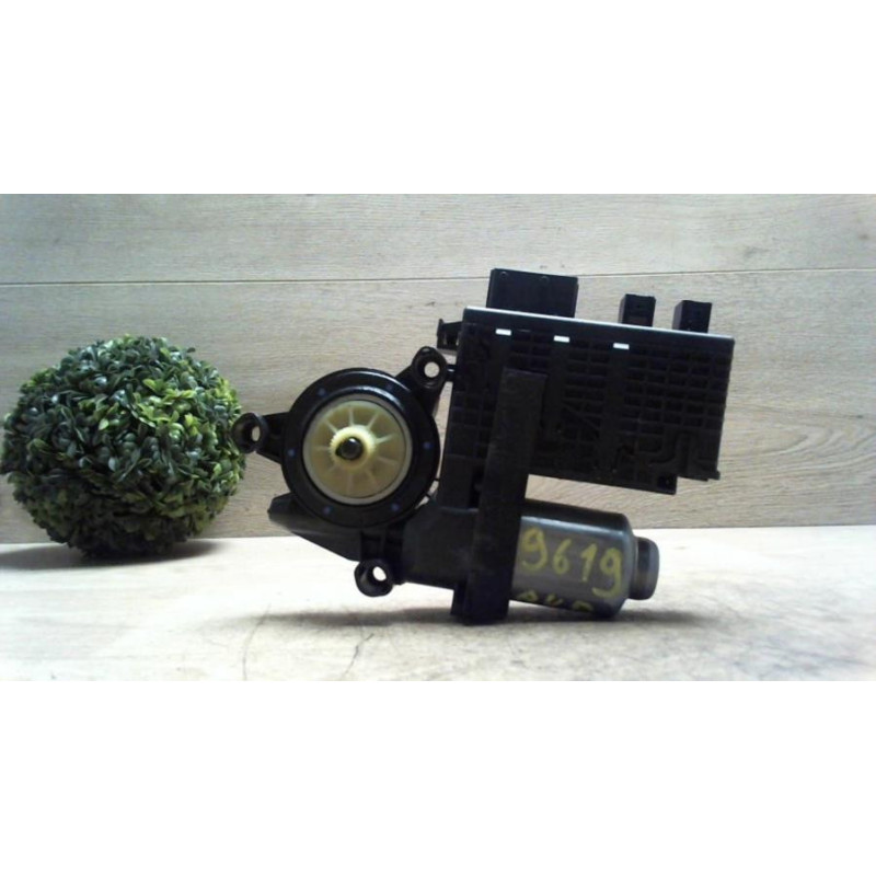 Moteur leve vitre avant droit CITROEN C4 PICASSO 1 d’occasion