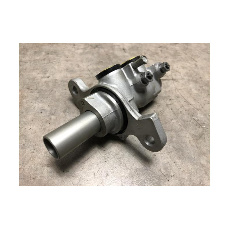 Maitre cylindre (freinage) FIAT 500 2 PHASE 2 d’occasion