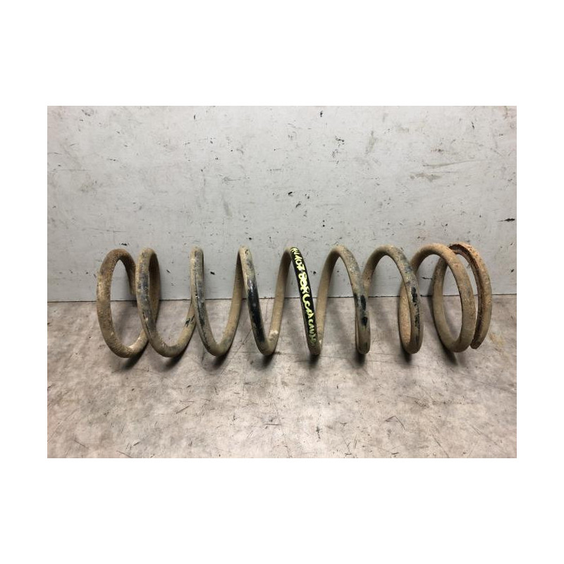 Ressort de suspension avant TOYOTA LAND CRUISER 70 1990 d’occasion