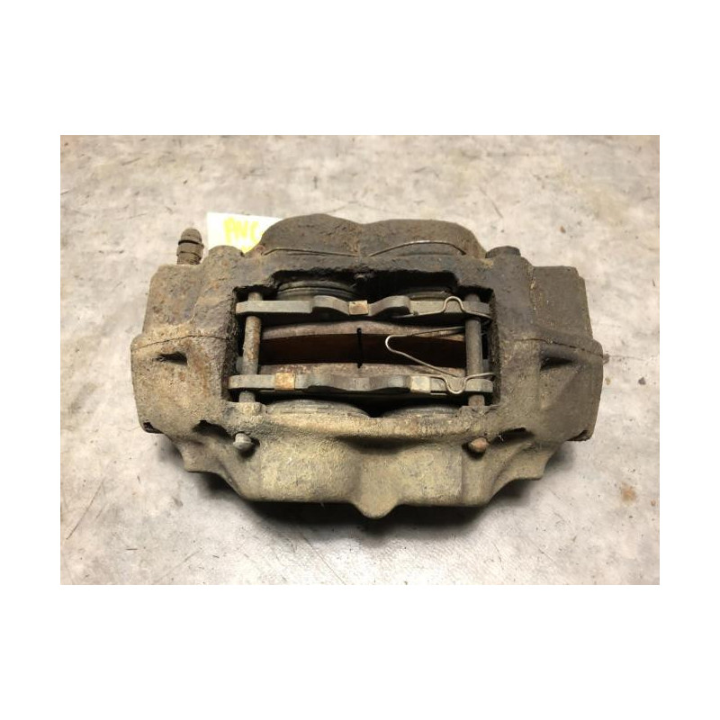 Etrier avant gauche (freinage) TOYOTA LAND CRUISER 70 1990 d’occasion