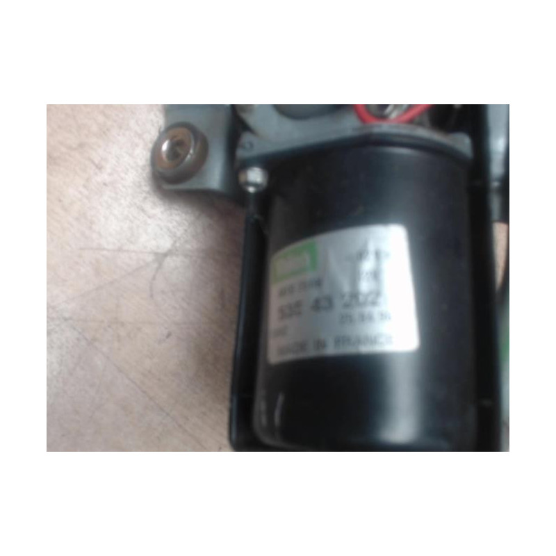 Moteur essuie glace avant RENAULT CLIO 1 PHASE 3 d’occasion