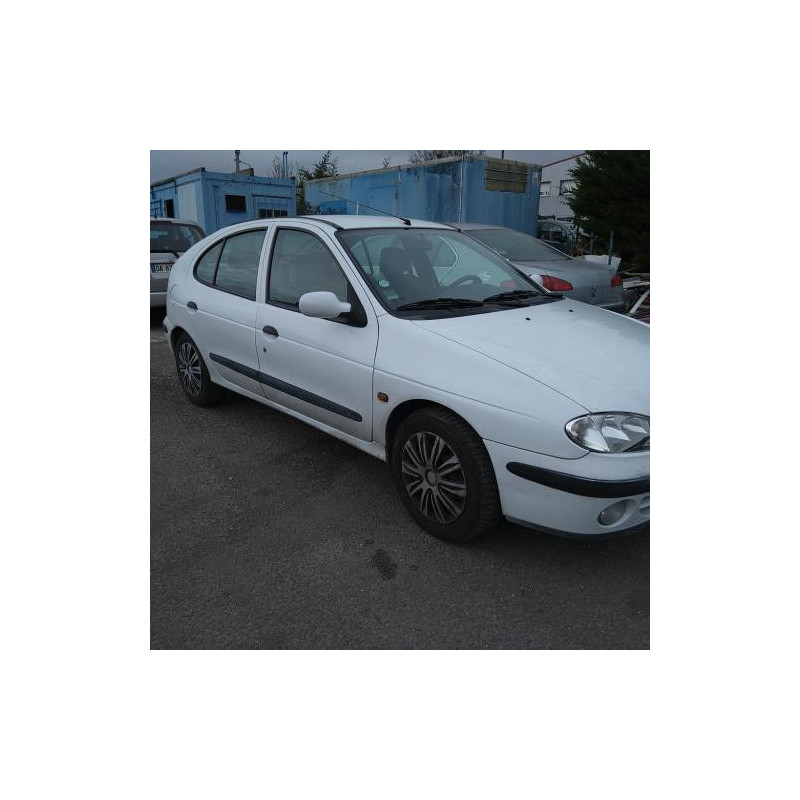 Triangle avant gauche RENAULT MEGANE 1 PHASE 2 d’occasion