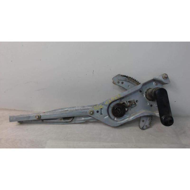Leve vitre mecanique avant gauche RENAULT KANGOO 1 PHASE 2 d’occasion