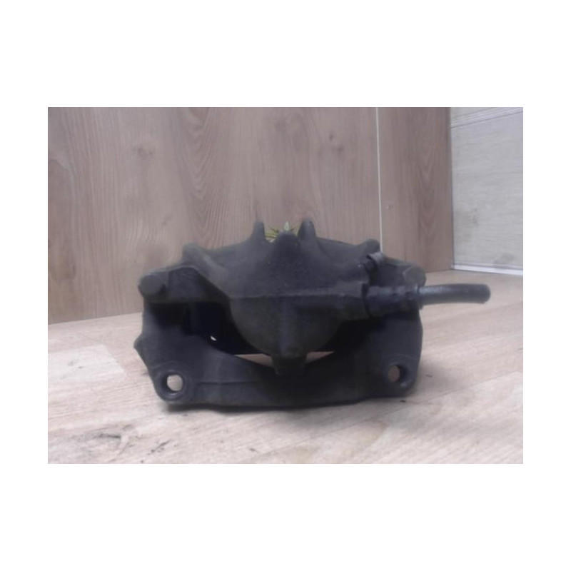 Etrier avant droit (freinage) RENAULT MEGANE 1 PHASE 2 d’occasion