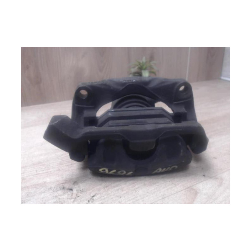 Etrier avant droit (freinage) RENAULT MEGANE 1 PHASE 2 d’occasion