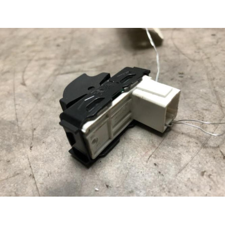 Interrupteur de leve vitre avant droit CITROEN C4 PICASSO 2 PHASE 1 d’occasion