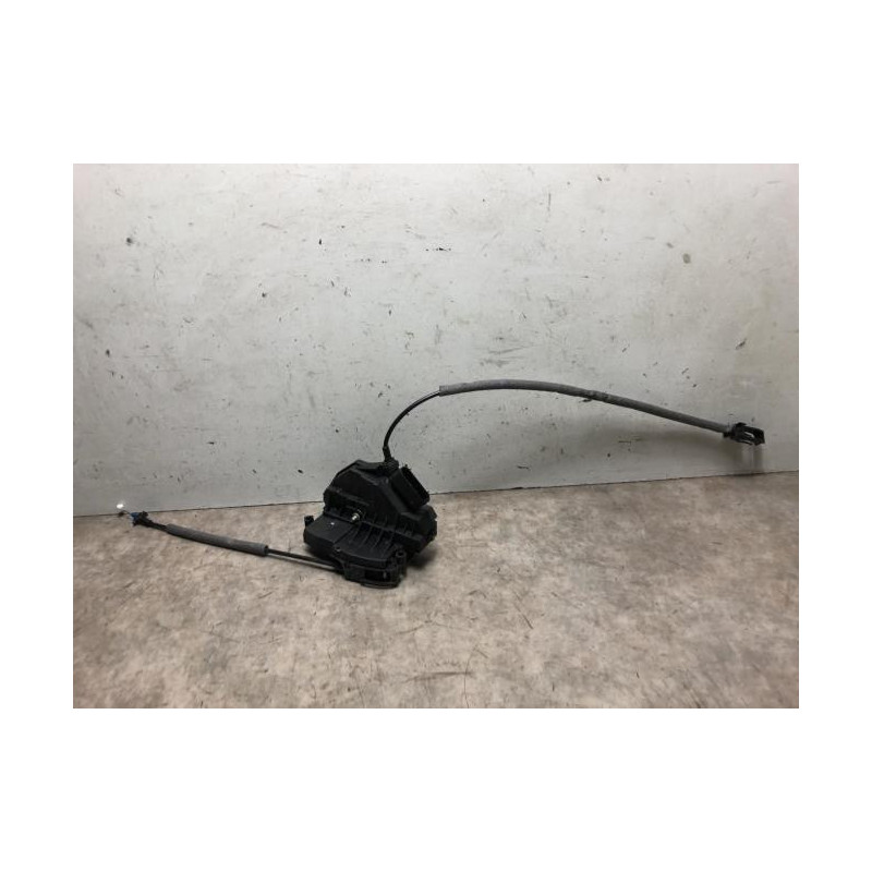 Serrure avant droit FORD FOCUS 3 PHASE 1 d’occasion