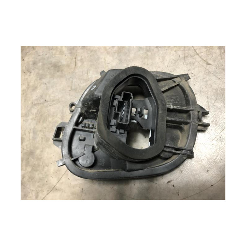 Platine feu arriere gauche PEUGEOT 208 1 PHASE 2 d’occasion