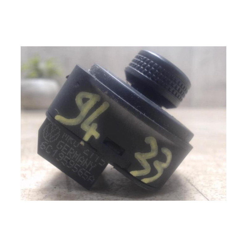 Bouton/Interrupteur VOLKSWAGEN POLO 5 PHASE 2 d’occasion