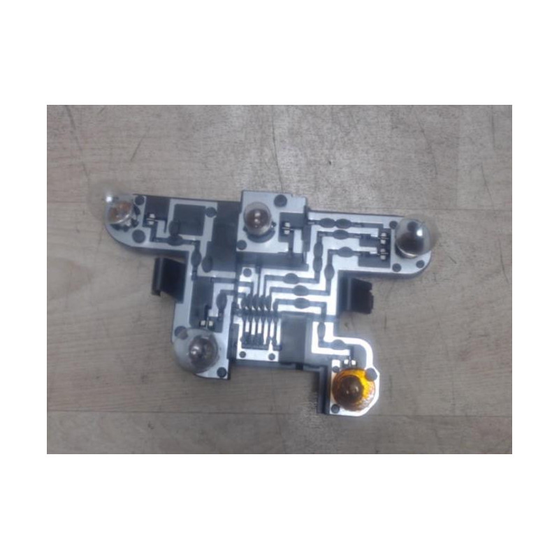 Platine feu arriere gauche RENAULT MEGANE 1 PHASE 2 d’occasion