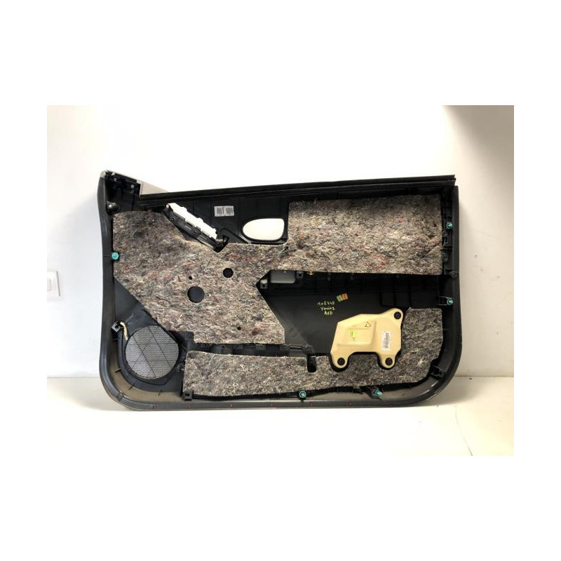 Panneau de porte avant gauche TOYOTA YARIS 2 PHASE 2 d’occasion