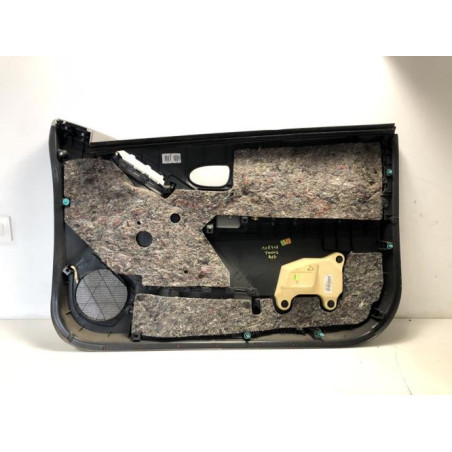 Panneau de porte avant gauche TOYOTA YARIS 2 PHASE 2 d’occasion