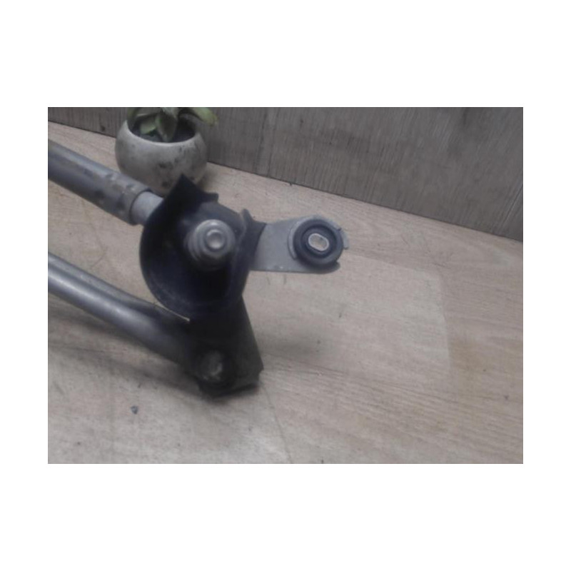 Moteur essuie glace avant TOYOTA YARIS 2 PHASE 1 d’occasion