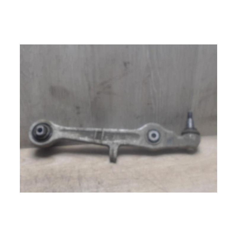 Bras inferieur avant gauche AUDI A4 2 AVANT PHASE 2 BREAK d’occasion