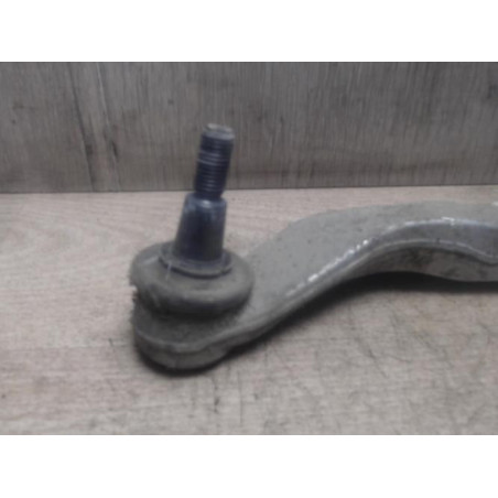 Bras de suspension superieur avant gauche AUDI A4 2 AVANT PHASE 2 BREAK d’occasion