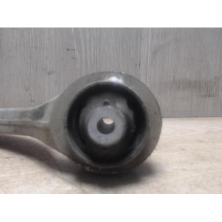 Bras de suspension superieur avant gauche AUDI A4 2 AVANT PHASE 2 BREAK d’occasion