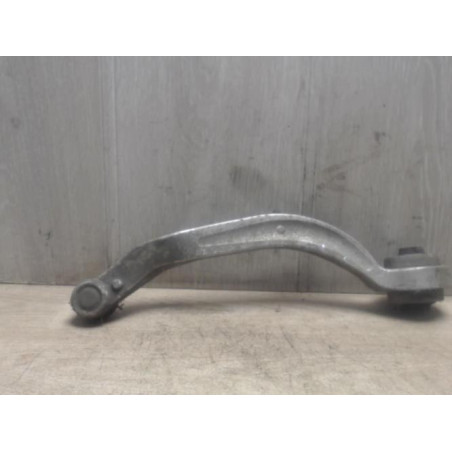 Bras de suspension superieur avant droit AUDI A4 2 AVANT PHASE 2 BREAK d’occasion