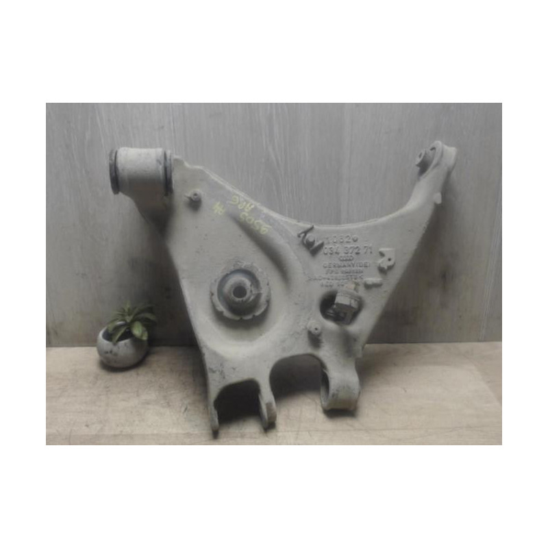 Bras de suspension arriere gauche AUDI A4 2 AVANT PHASE 2 BREAK d’occasion