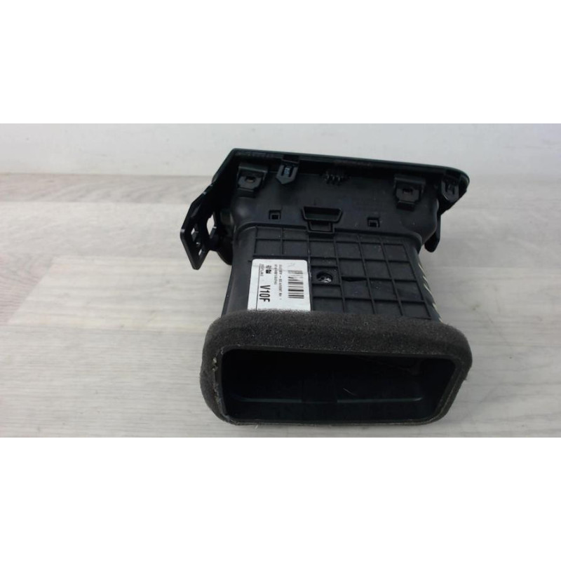 Aerateur tableau de bord avant droit KIA RIO 4 PHASE 1 d’occasion