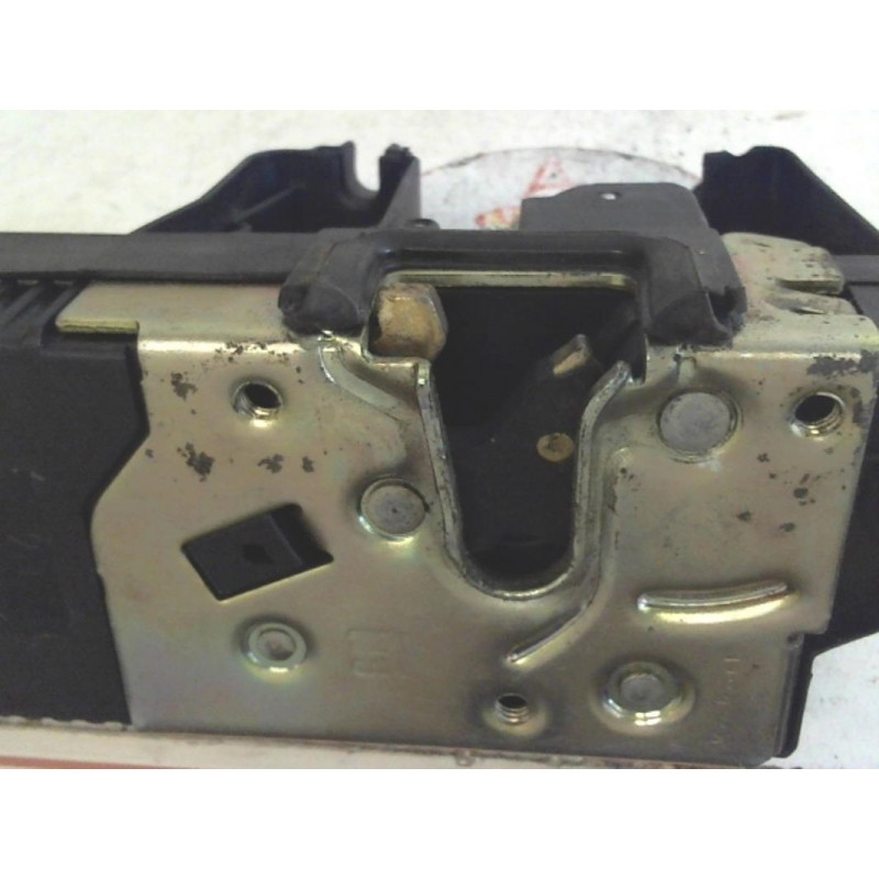 Serrure arriere droit OPEL ZAFIRA (A) d’occasion