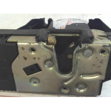 Serrure arriere droit OPEL ZAFIRA (A) d’occasion