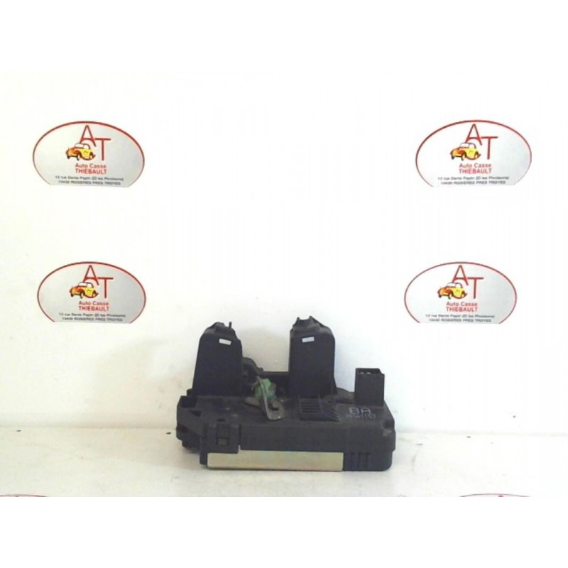 Serrure arriere droit OPEL ZAFIRA (A) d’occasion