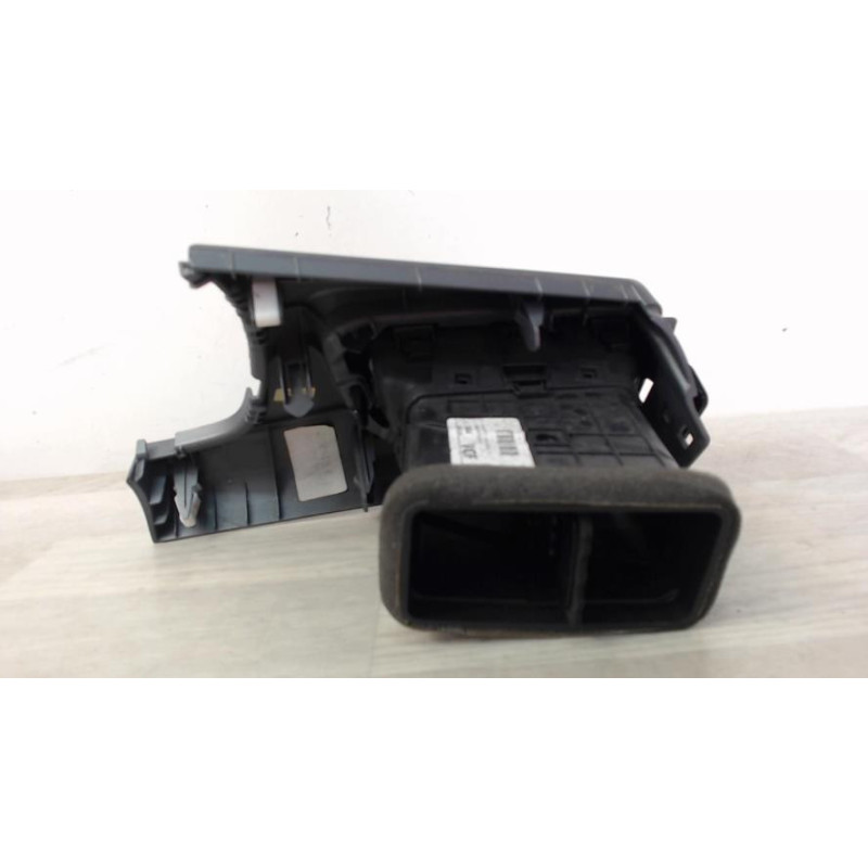 Aerateur tableau de bord avant gauche KIA RIO 4 PHASE 1 d’occasion